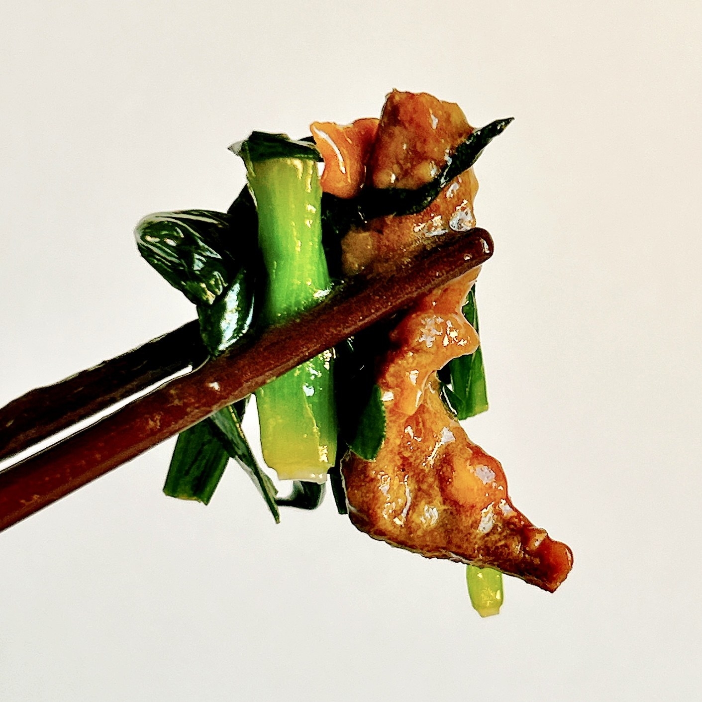 LAWSON（ローソン）のオススメの冷凍食品「国産豚のレバニラ」