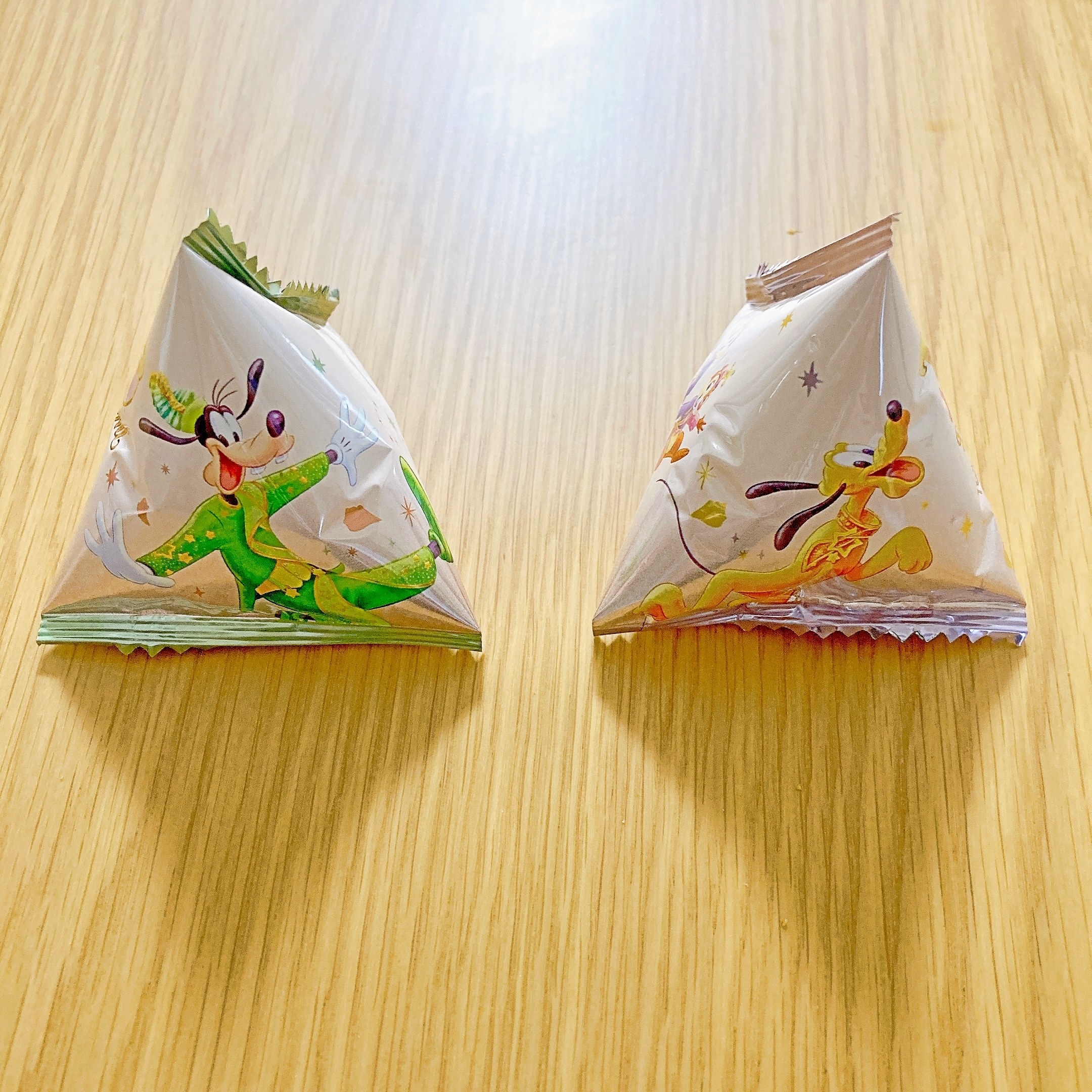 ディズニーランドのおすすめお土産「おせんべい 缶」