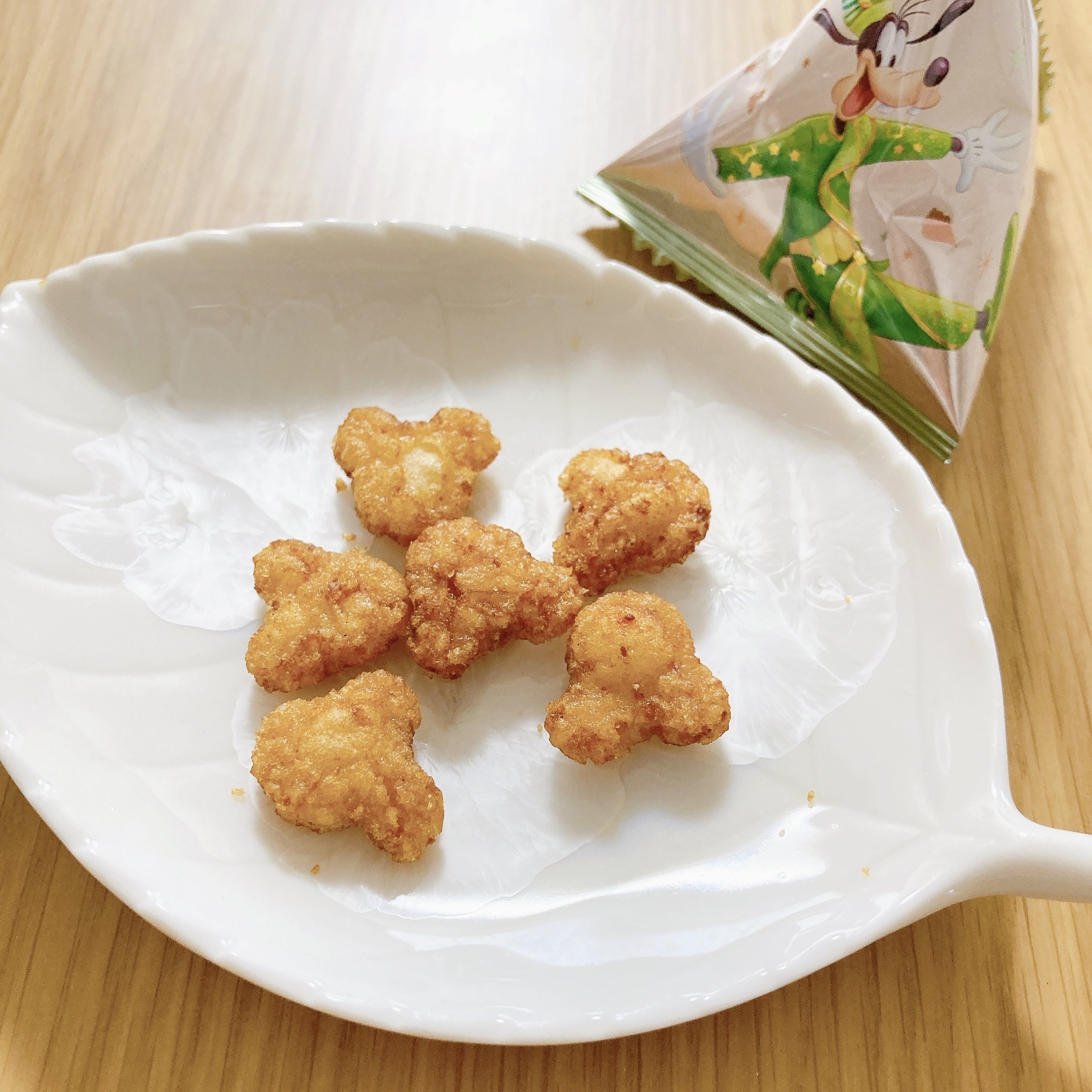 ディズニーランドのおすすめお土産「おせんべい 缶」