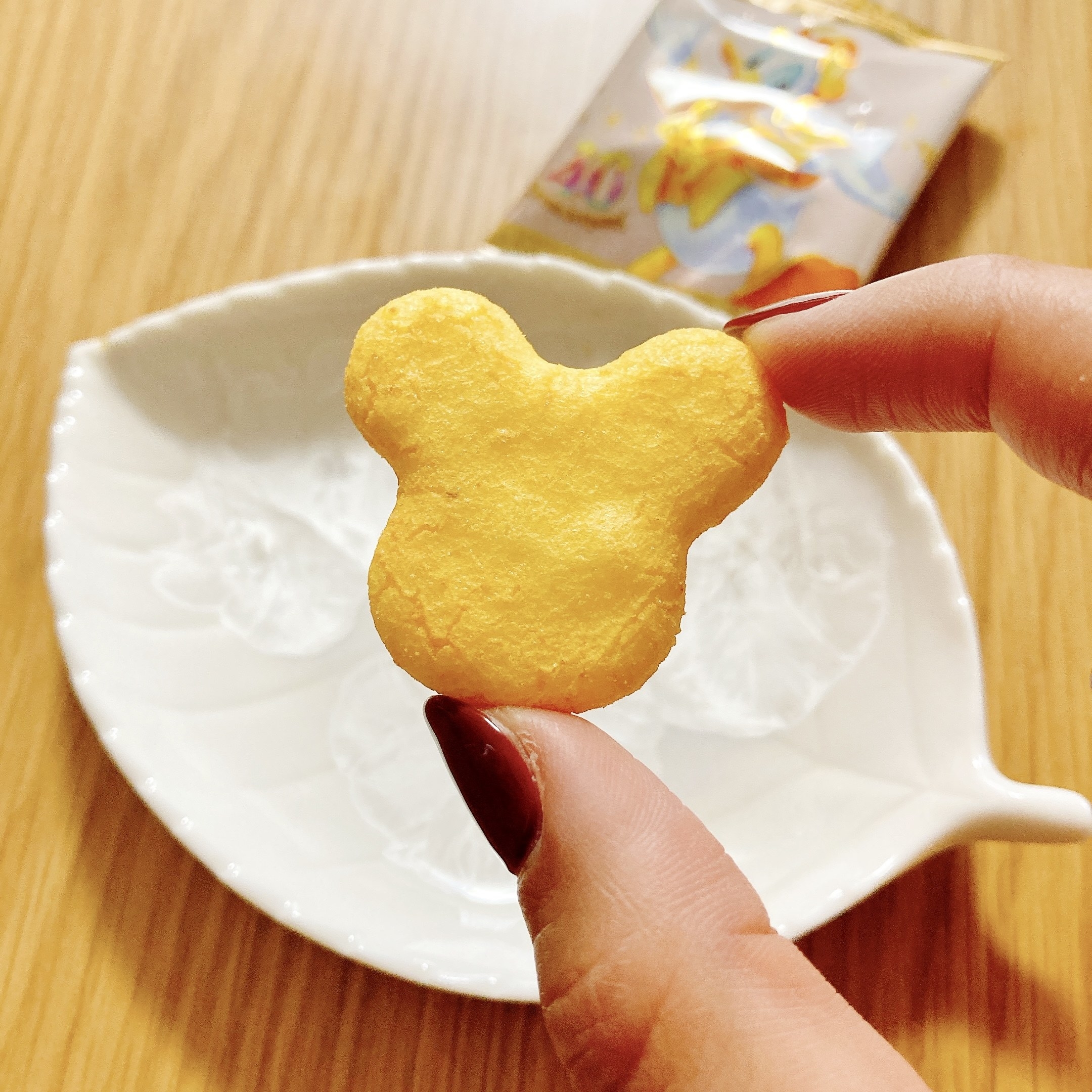 ディズニーランドのおすすめお土産「おせんべい 缶」