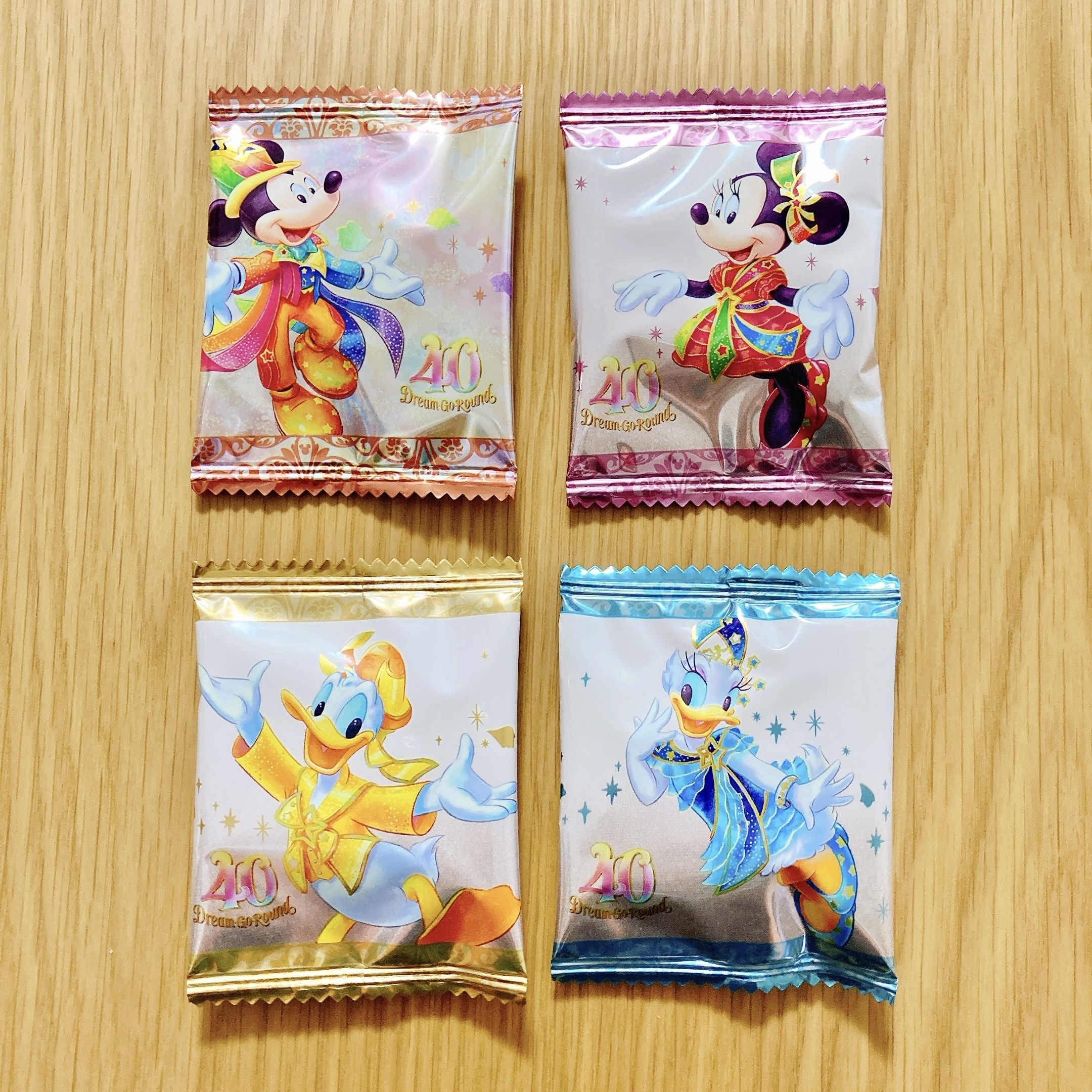 ディズニーランドのおすすめお土産「おせんべい 缶」