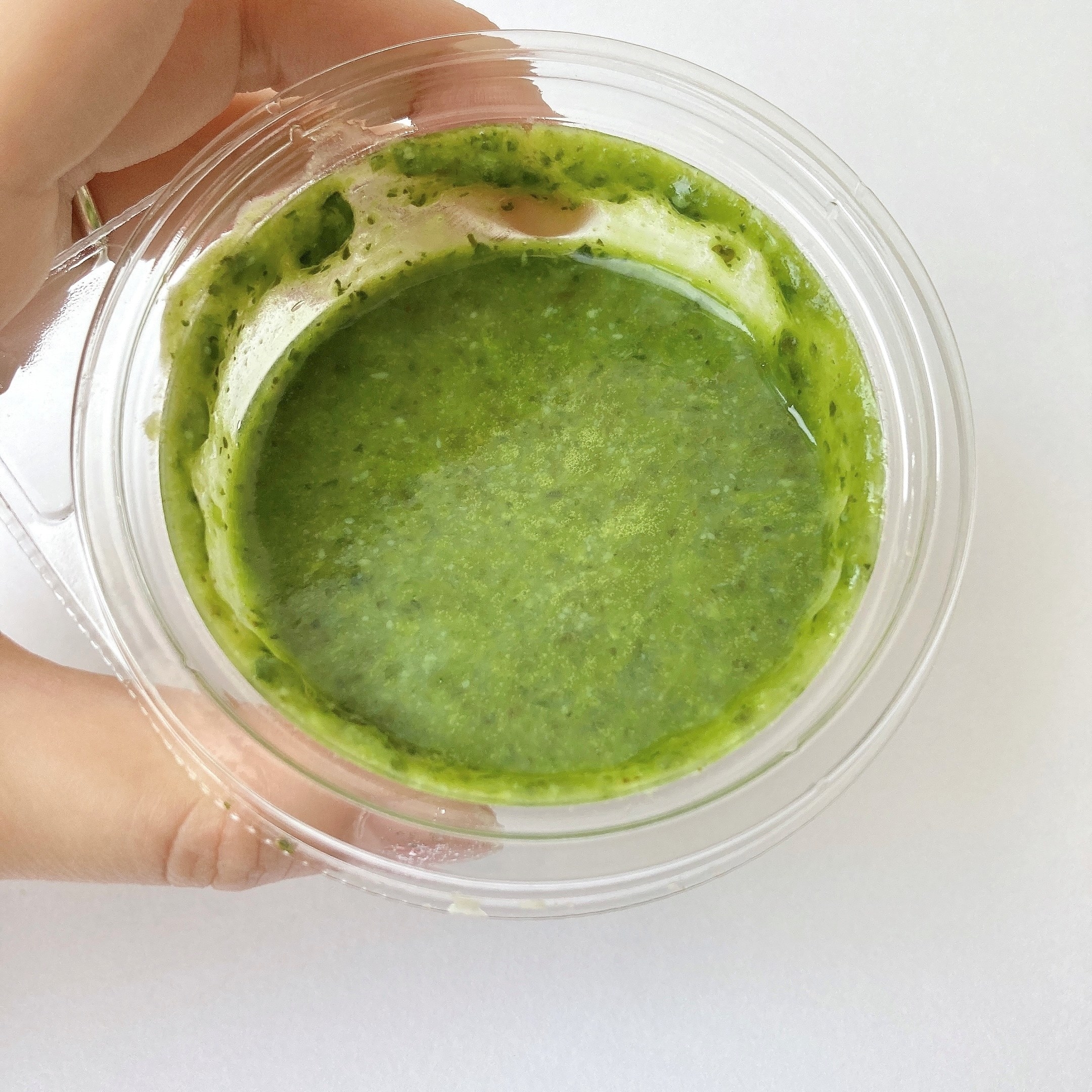 セブン-イレブンのオススメのパスタ「海老の冷製バジルソースパスタ」