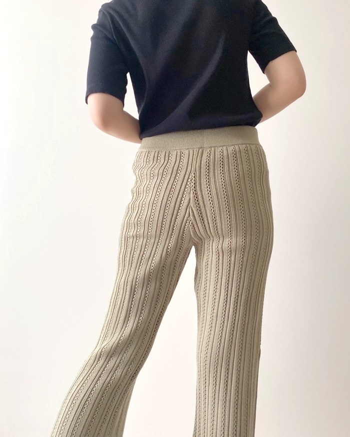 GUのオススメのファッション「透かし編みニットパンツ+X」