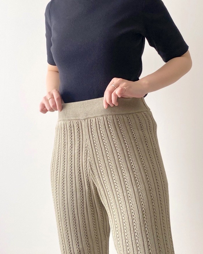 GUのオススメのファッション「透かし編みニットパンツ+X」