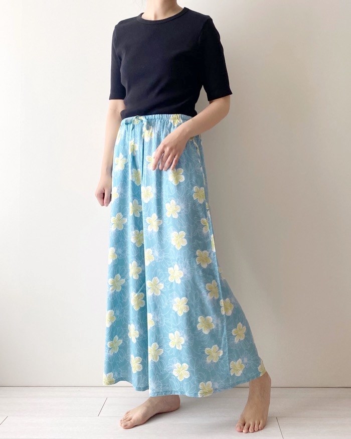 GU(ジーユー)のおすすめアイテム「コールドフィールレーヨンラウンジパンツ(フラワー)+E」