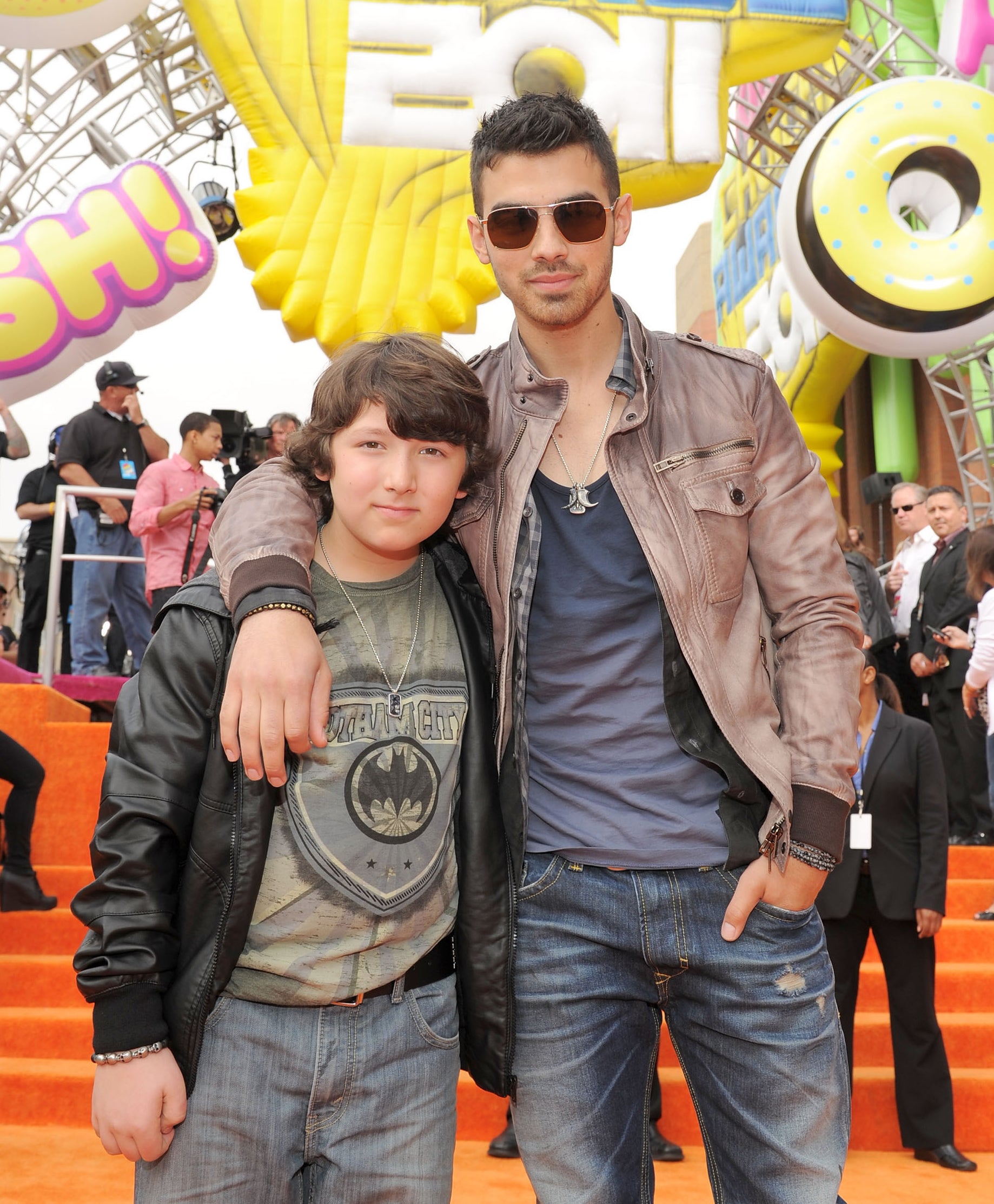 closeup of frankie and joe