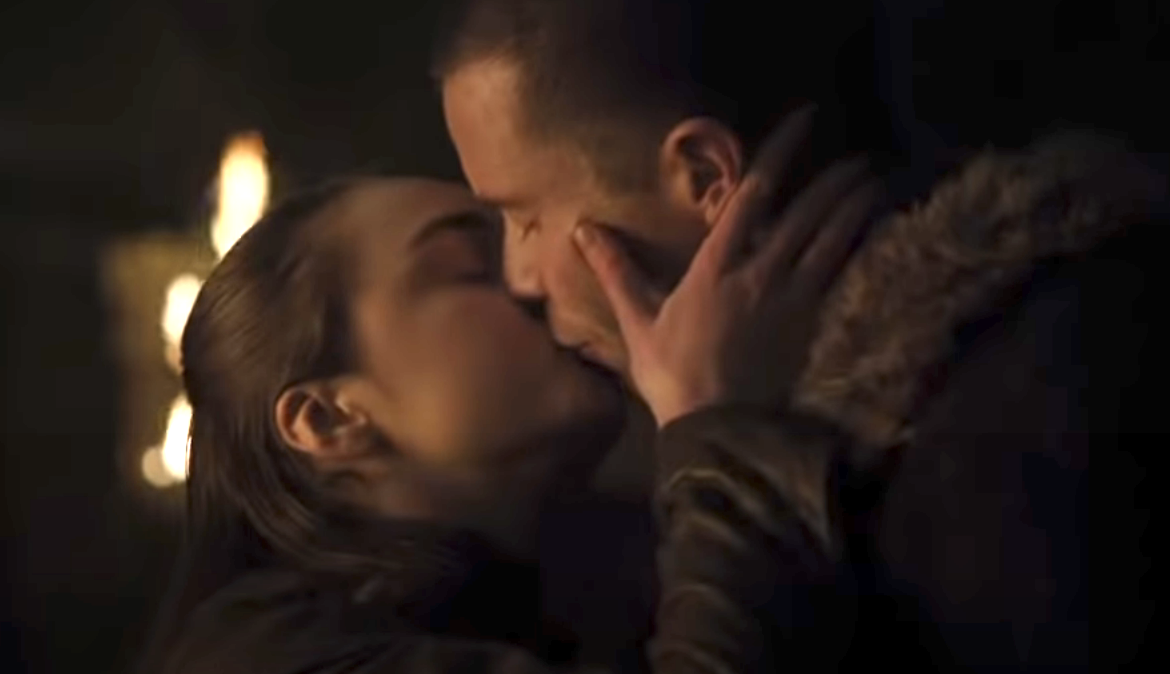 Arya and Gendry kissing
