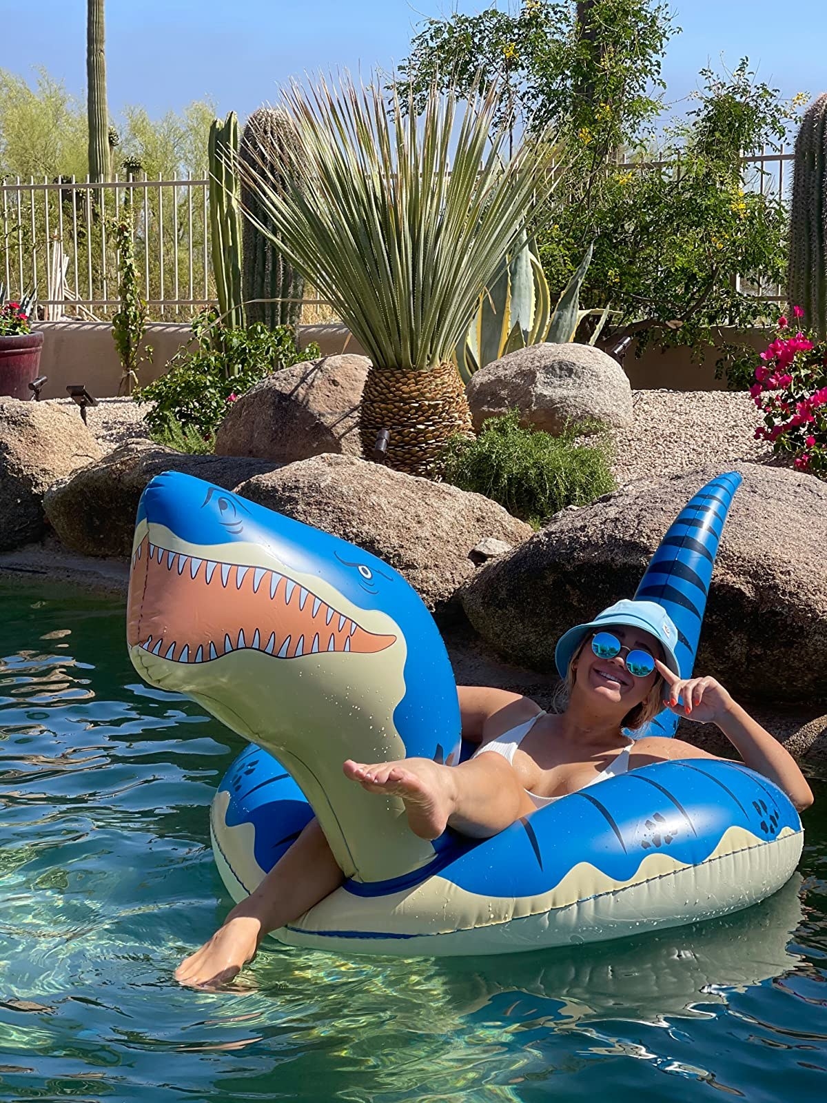 Reviewer on the pool float