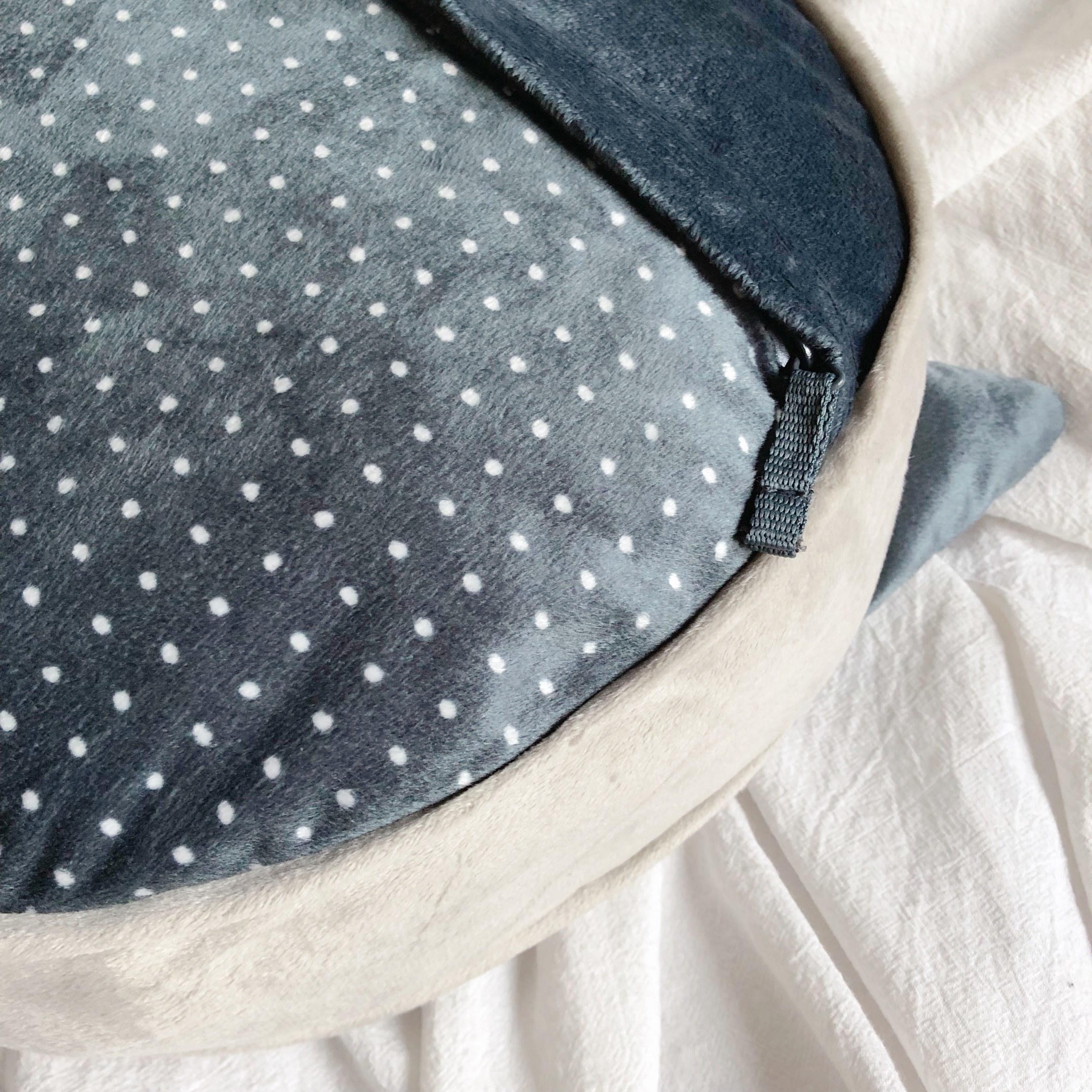 IKEA(イケア)のオススメのインテリア雑貨「BARNDRÖM バーンドローム クッション」