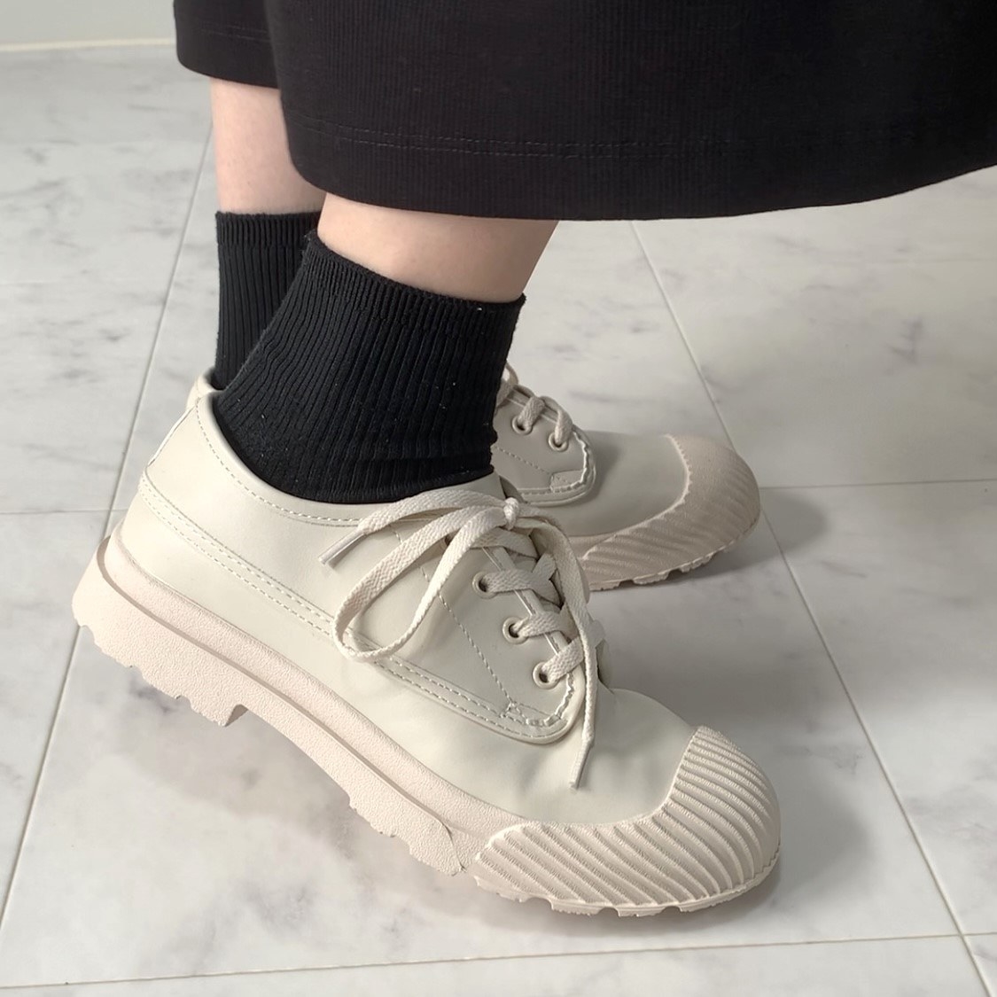 GU(ジーユー)のおすすめアイテム「レインスニーカー」