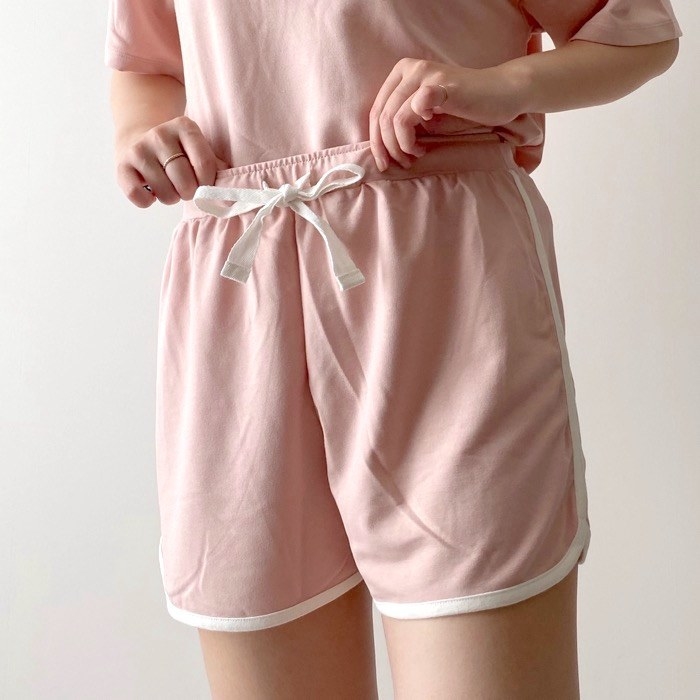 GU（ジーユー）×PEANUTSのコラボアイテム「ラウンジセット」