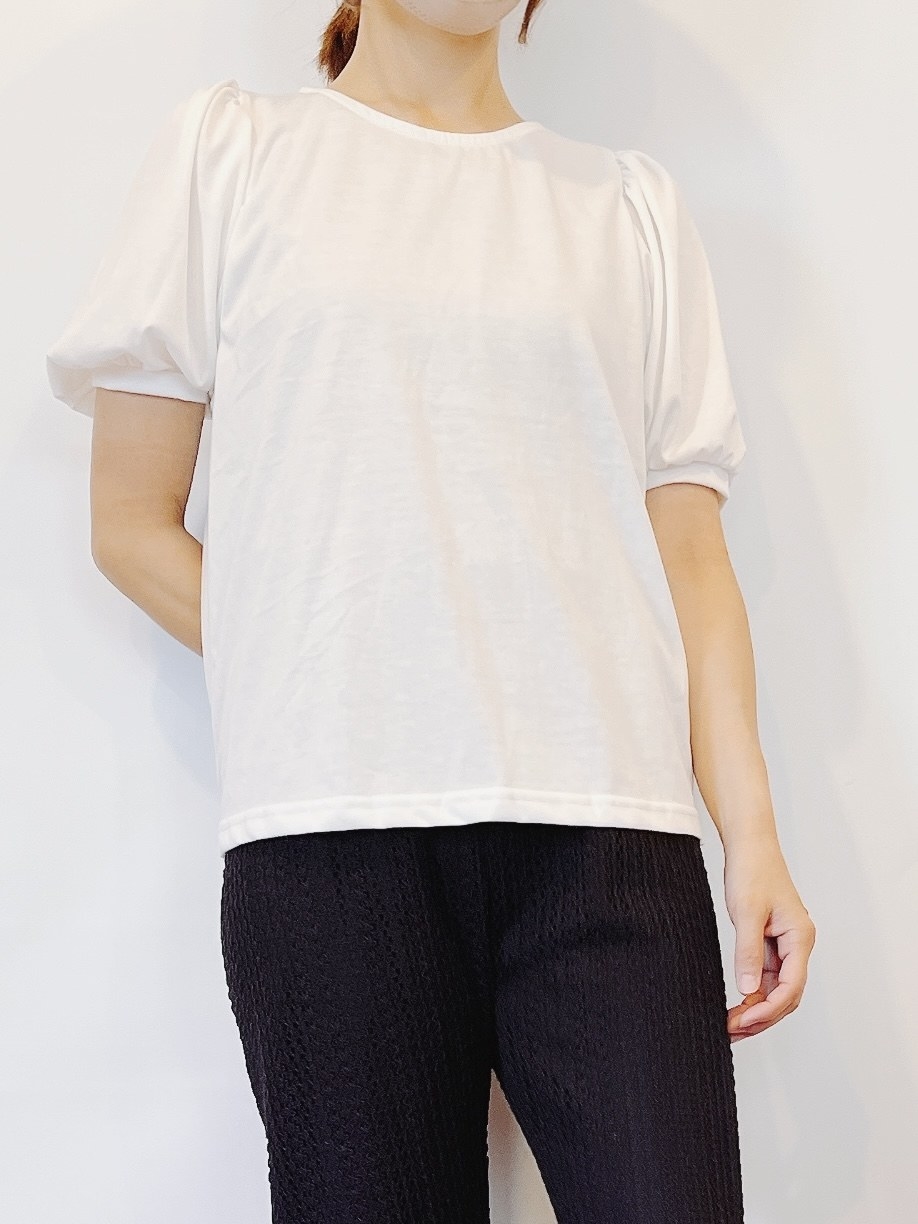 しまむらのおすすめトップス「ボリューム袖プルオーバー」