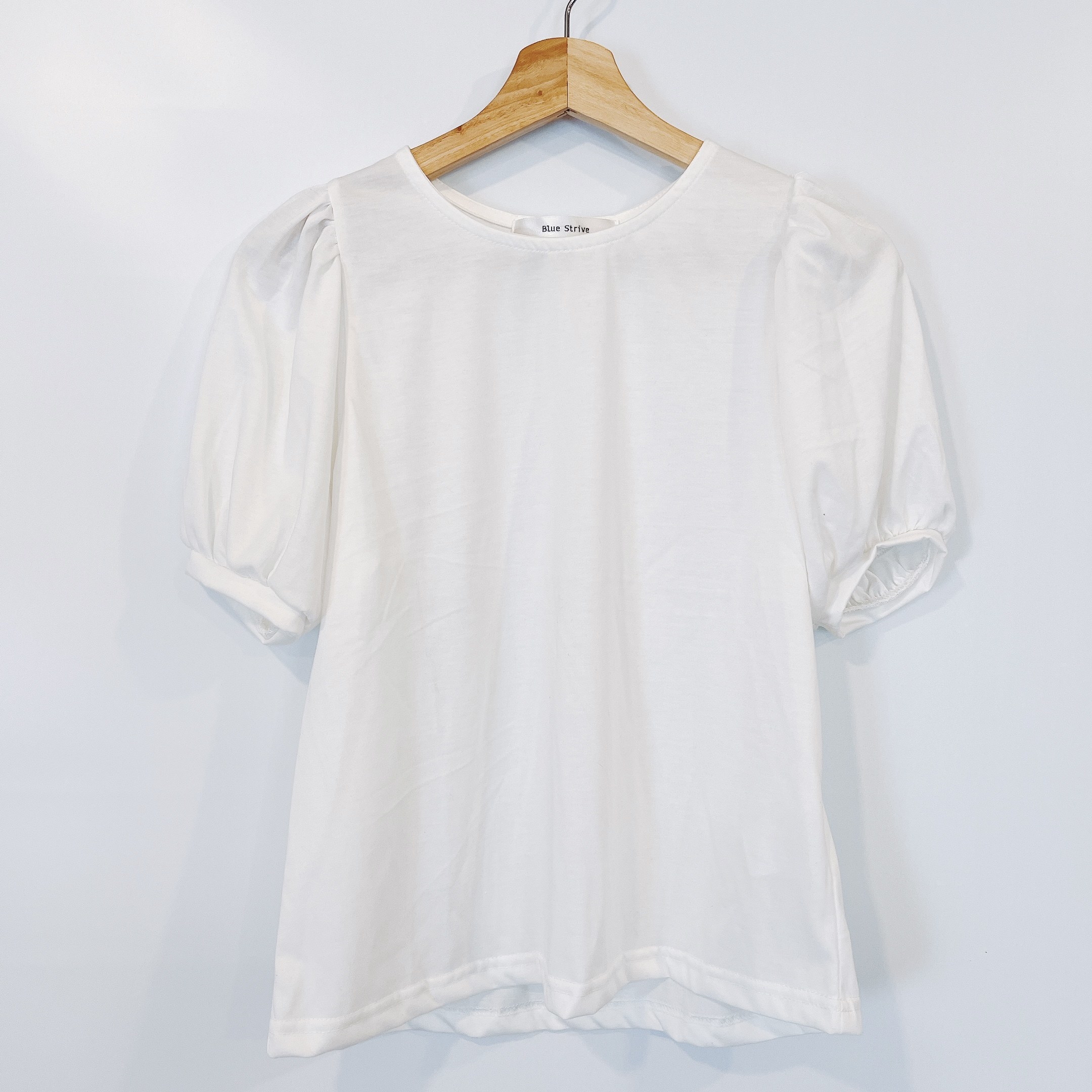 しまむらのおすすめトップス「ボリューム袖プルオーバー」