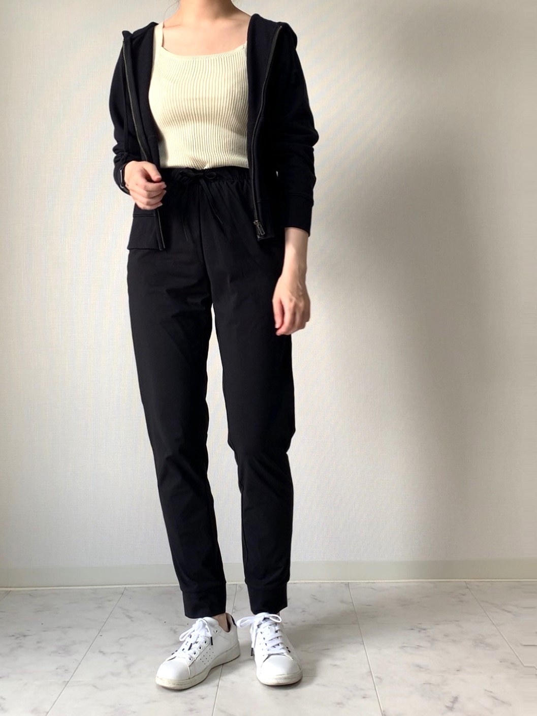 GU（ジーユー）のオススメのパンツ「ドライストレッチジョガーパンツGA」のコーディネート