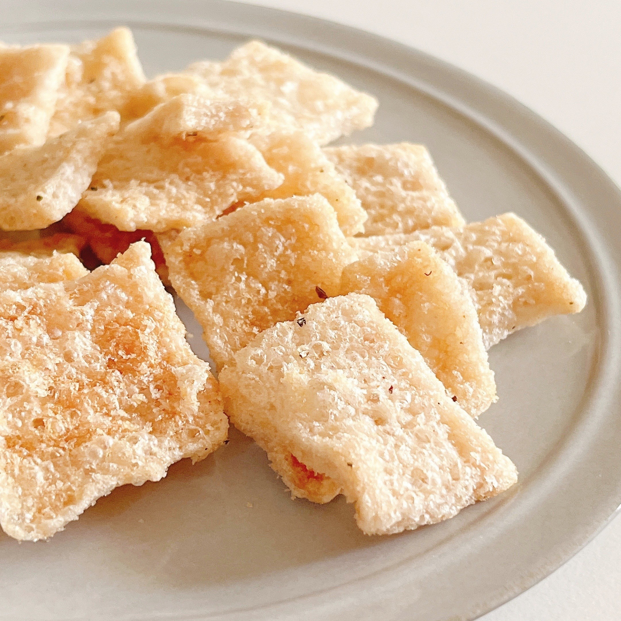 KALDI（カルディ）のおすすめスナック「こんにゃくせんべい サラダ味」