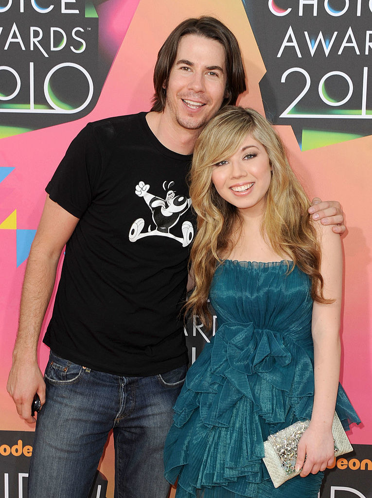 Jerry and Jennette smiling