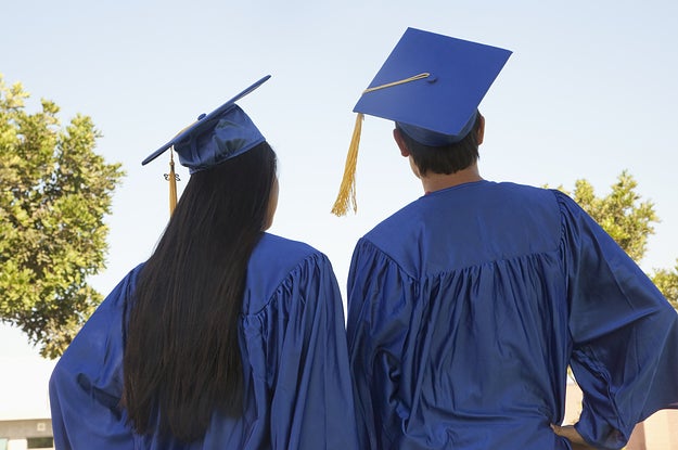 Texas High School Postpones Graduation After Only 5 Seniors Meet Requirements - Vimarsana News