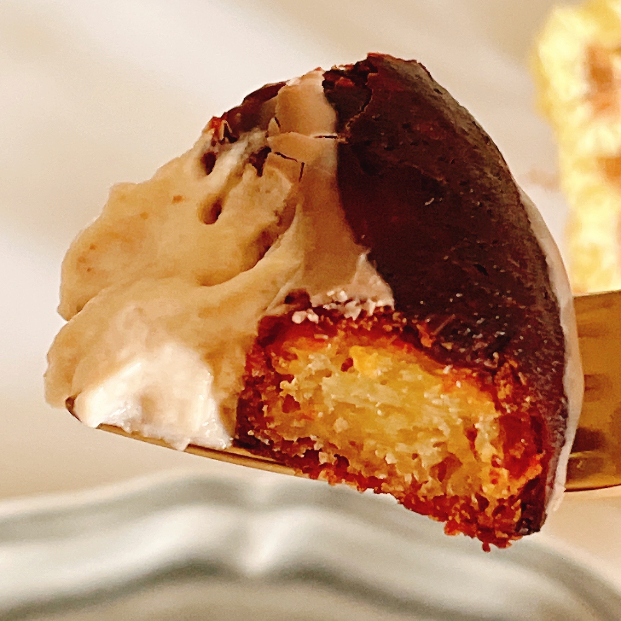 FamilyMart(ファミリーマート)のおすすめ「生カヌレケーキ(紅茶)」