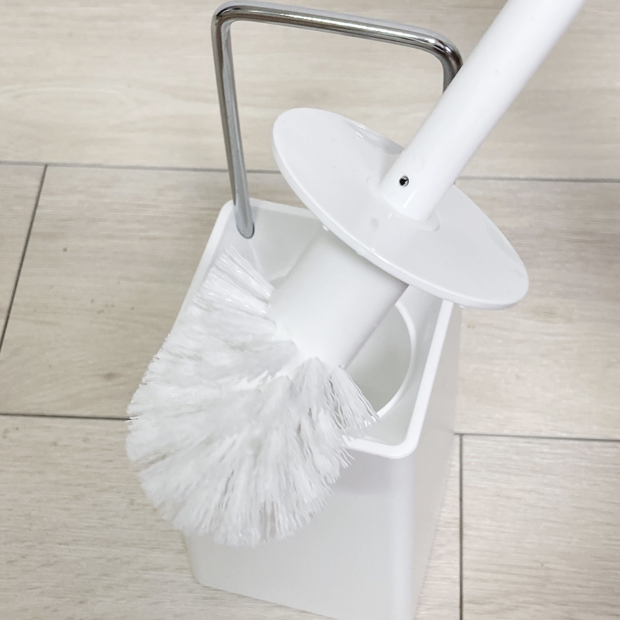 ニトリおすすめ便利グッズ「持ち運べるトイレブラシ プリート2」