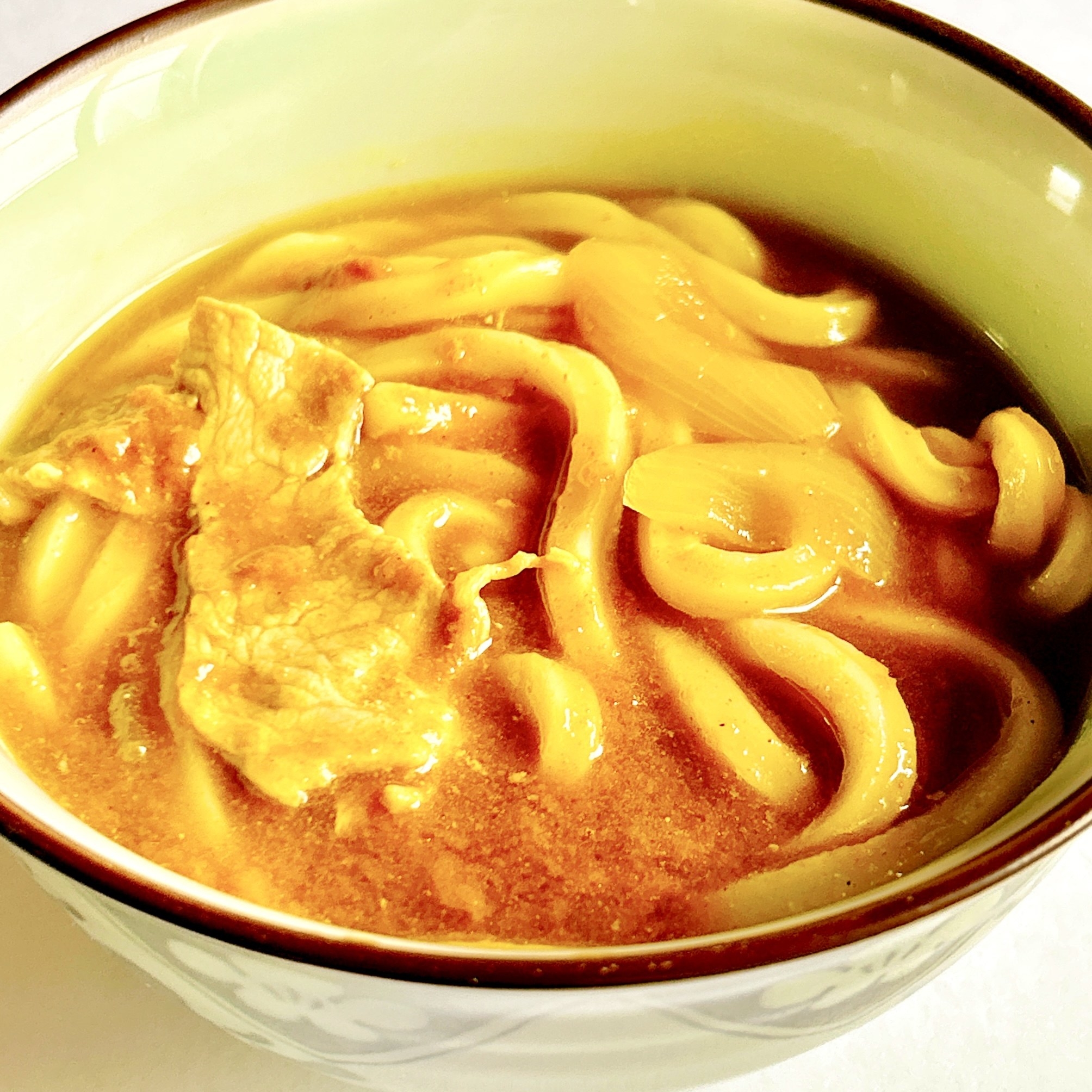 セブン‐イレブンのオススメのの冷凍食品「7プレミアム 豚カレーうどん」