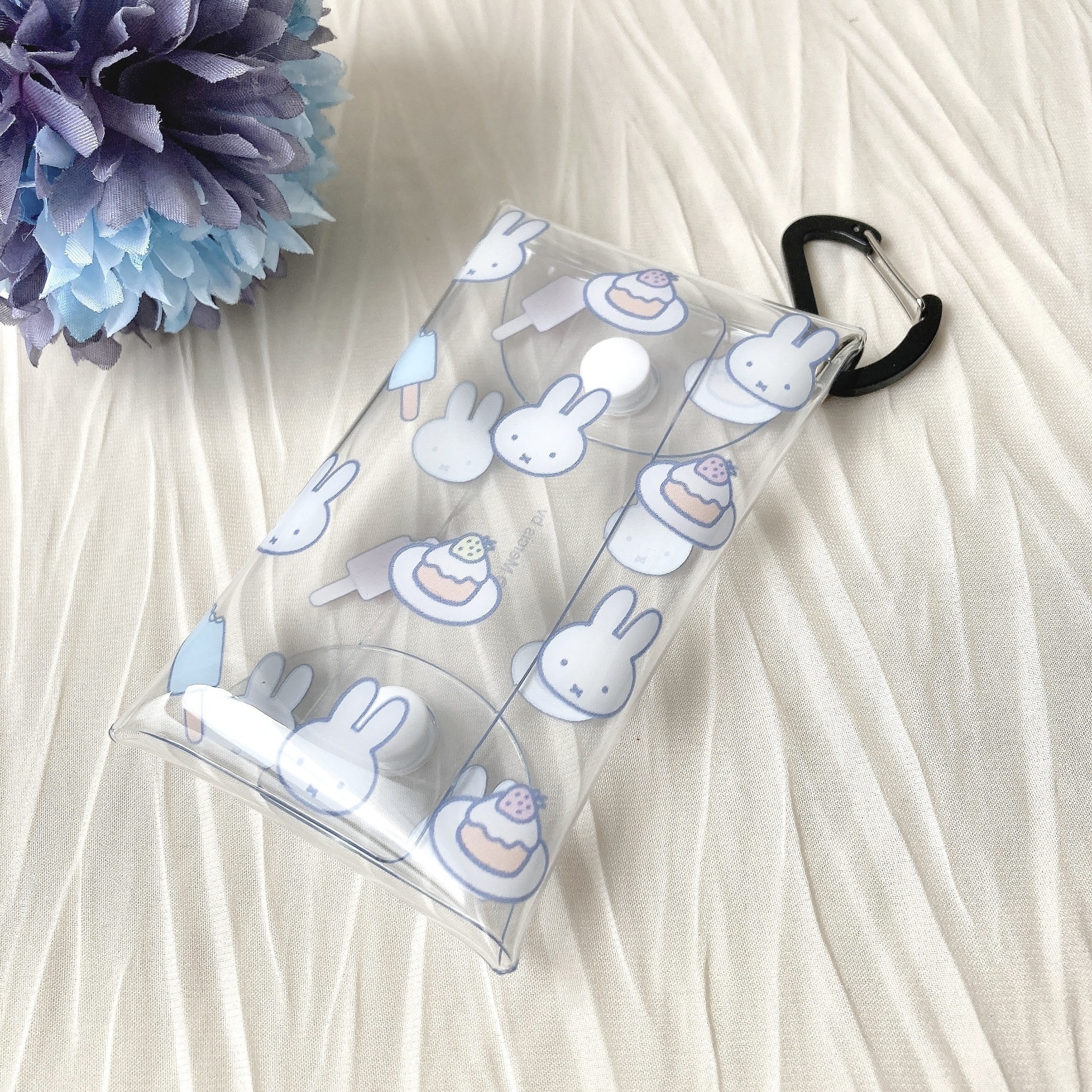 ロフトのオススメの雑貨「クリアマルチケースS ミッフィー 整列」