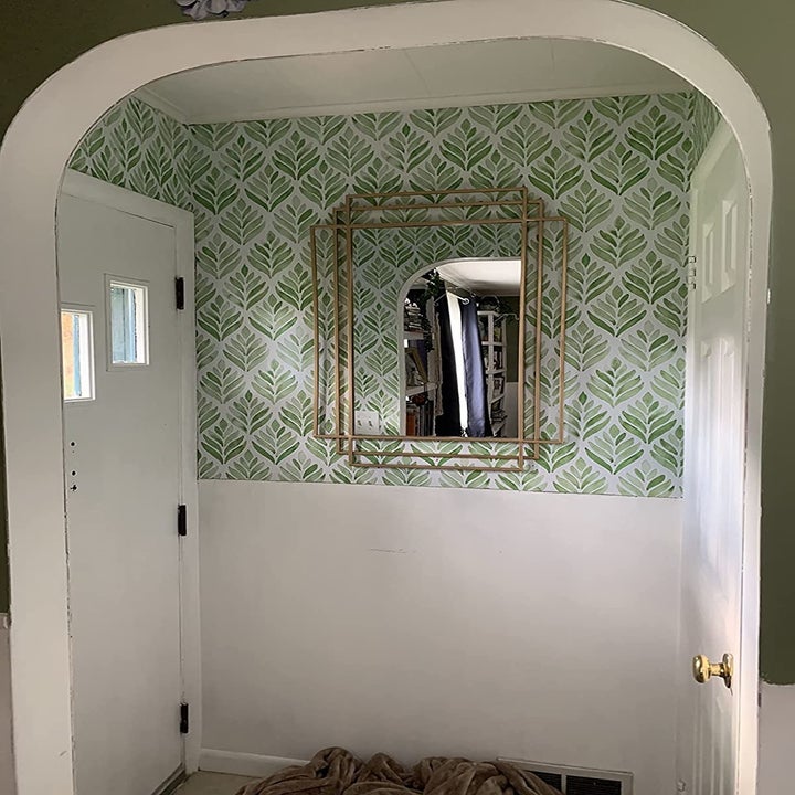 Reviewer image of the wallpaper in their entryway