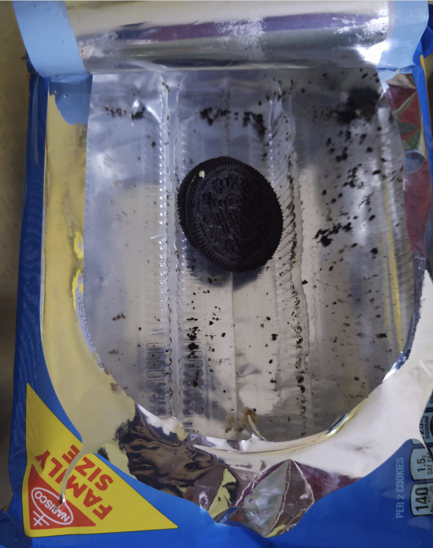 One Oreo left in the package