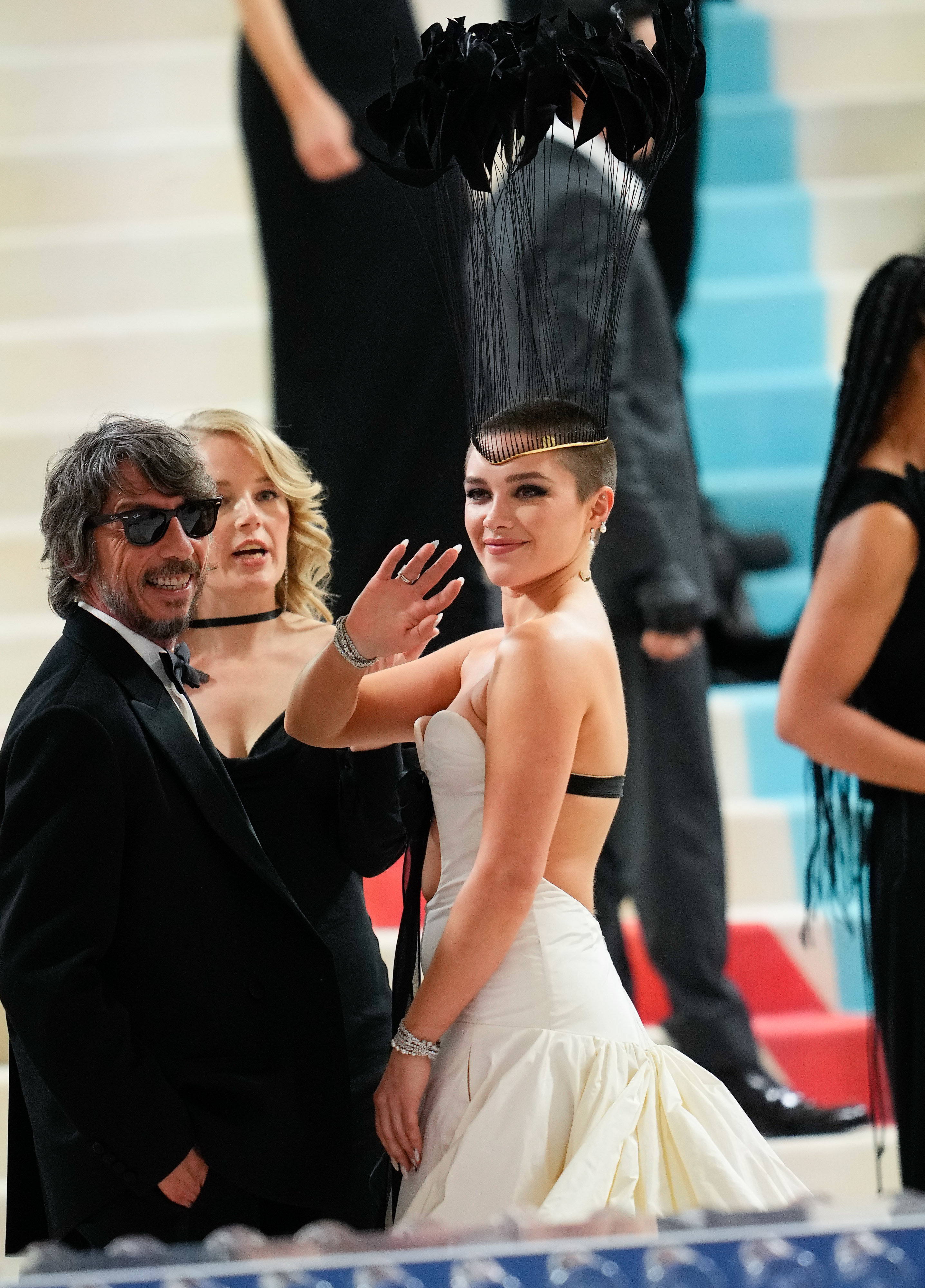 Florence waves to the crowd at the MET Gala