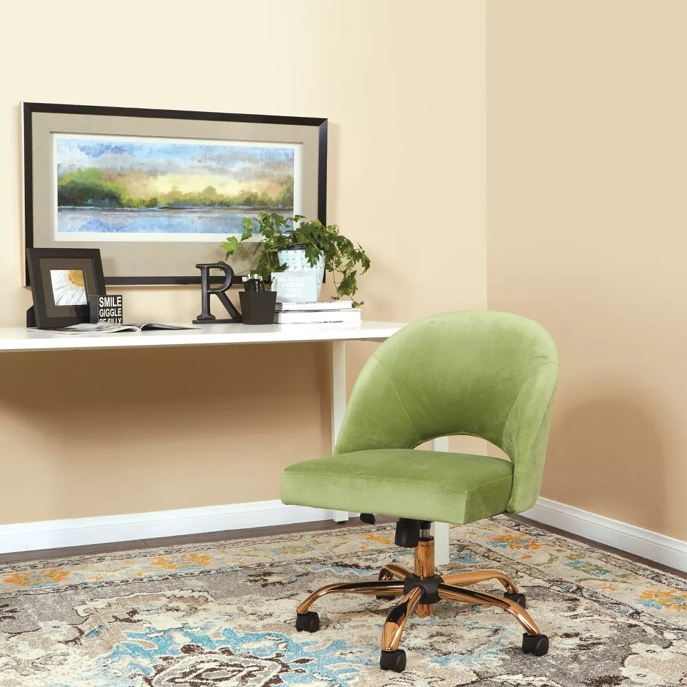 The office chair in the color Garden Green