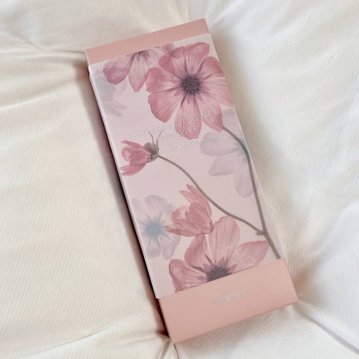 Francfranc（フランフラン）のオススメのルームフレグランス「プリザーブドフラワー ルームフレグランス ライトピンク」