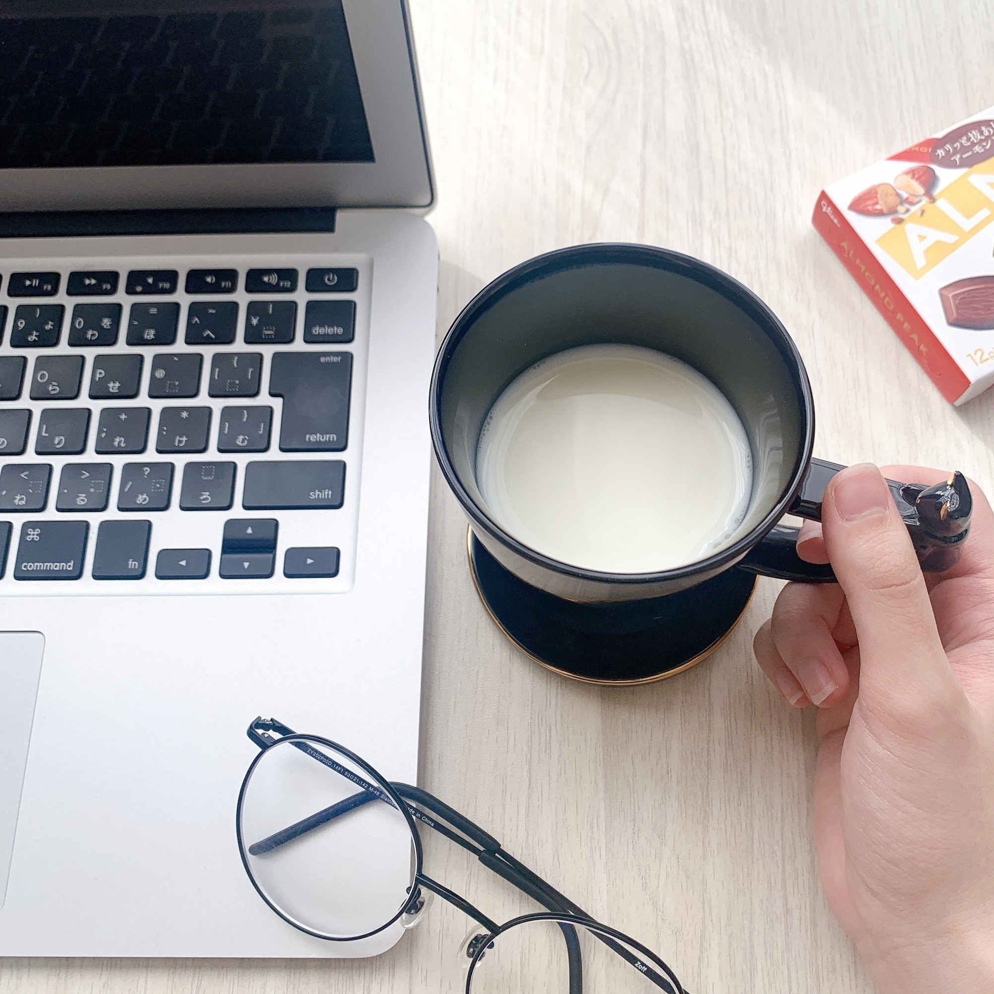 Francfranc（フランフラン）のおすすめグッズ「キャット フィギュア マグ」