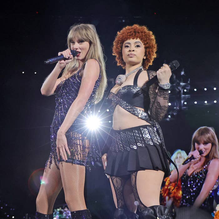 taylor and ice spice on stage