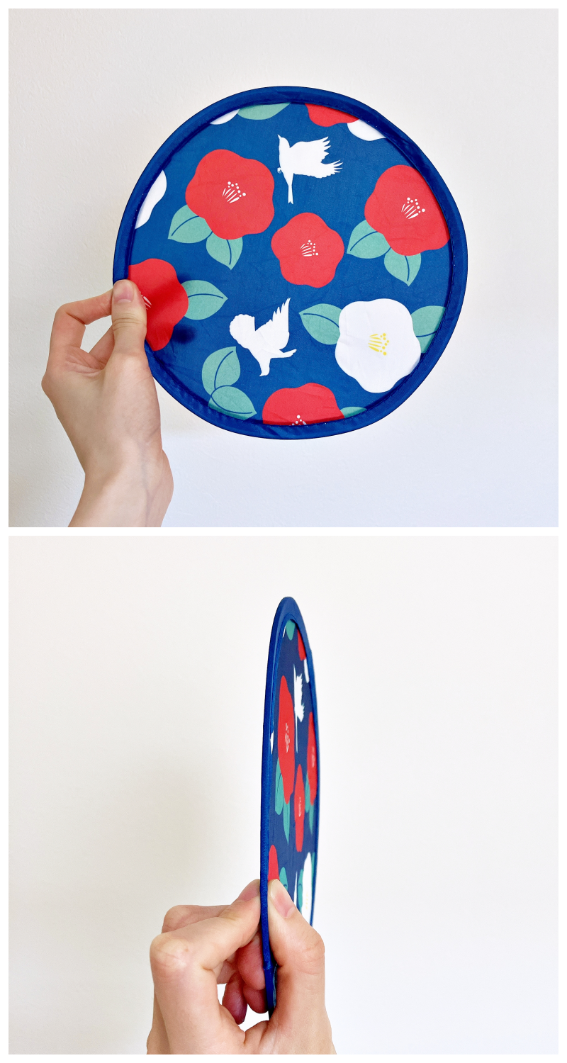 DAISO(ダイソー)のおすすめ雑貨「折りたたみうちわ(椿)」