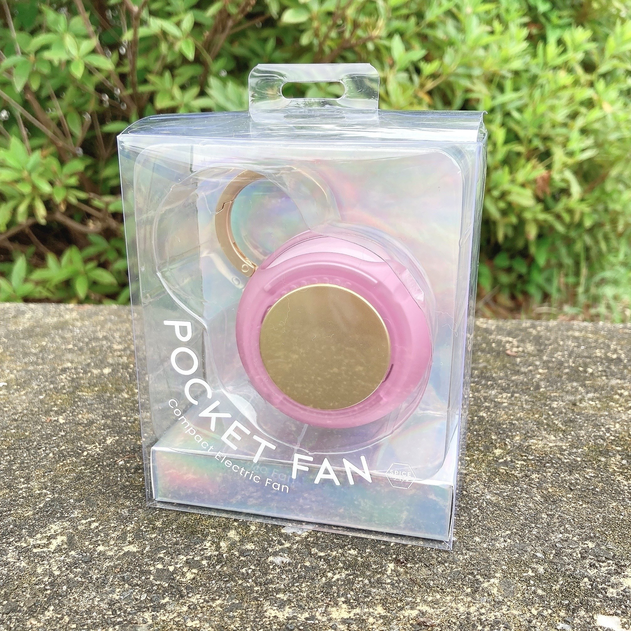 PLAZA（プラザ）で見つけたオススメのミニ扇風機「POCKET FAN ポケットファン」