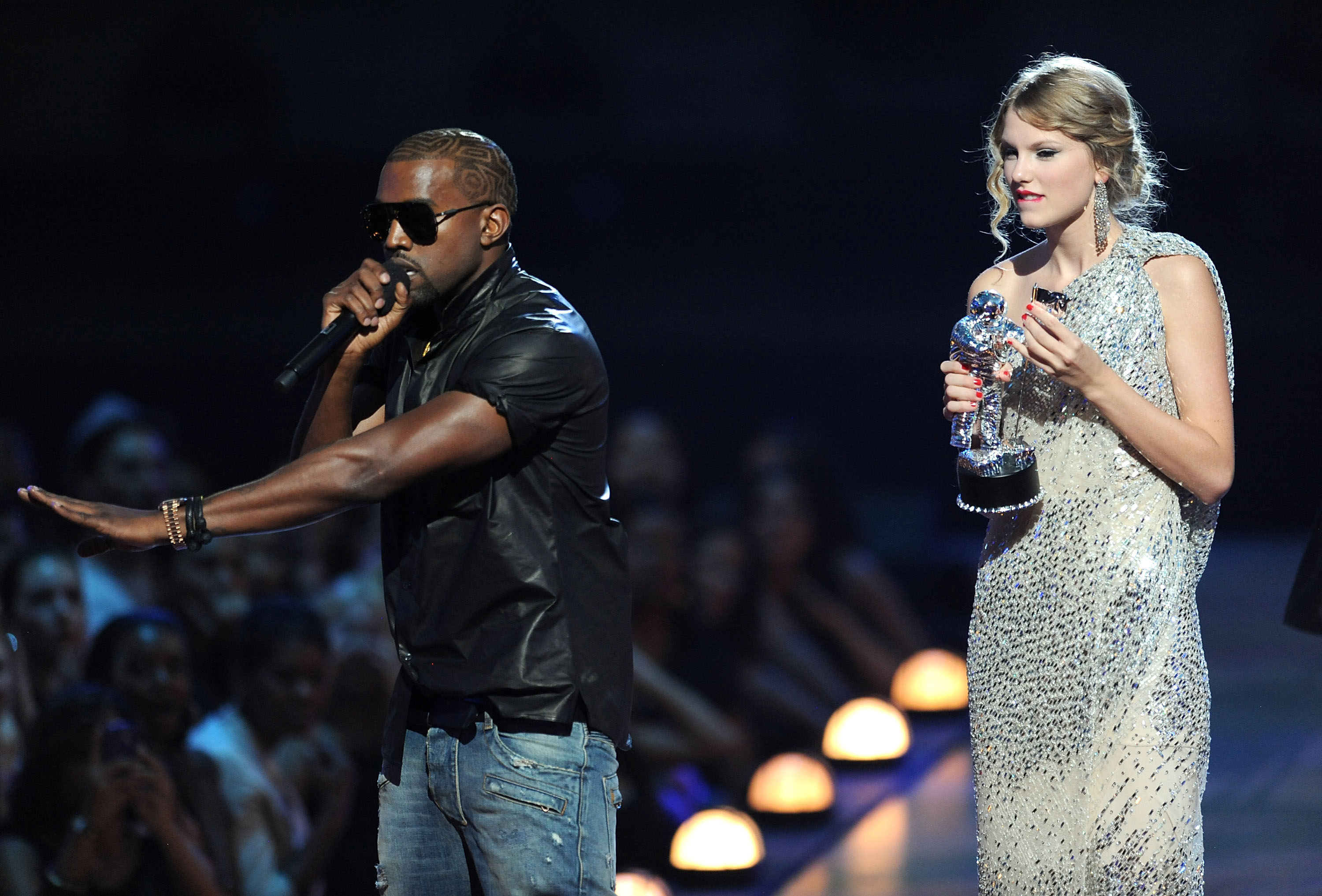 Kanye West and Taylor Swift onstage