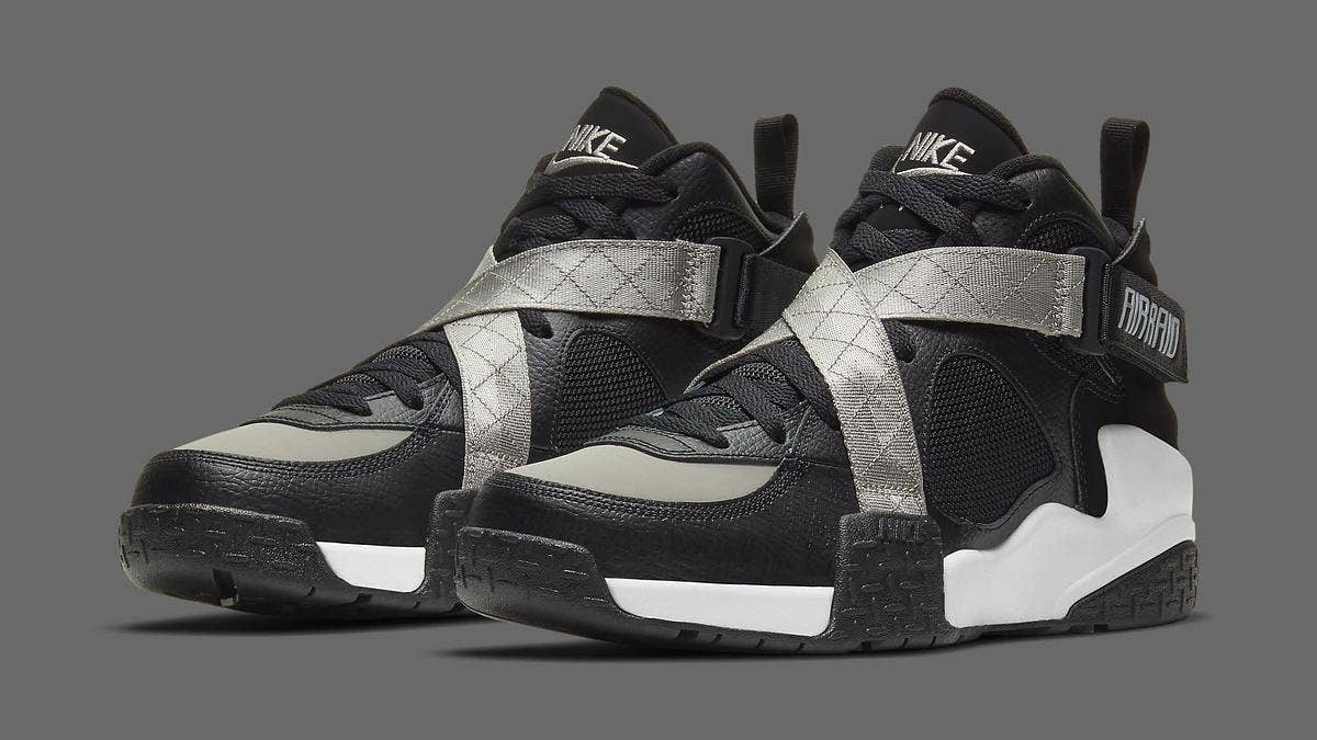 The Nike Air Raid is returning in its original colorway soon. Click here for an official look along with its release info.