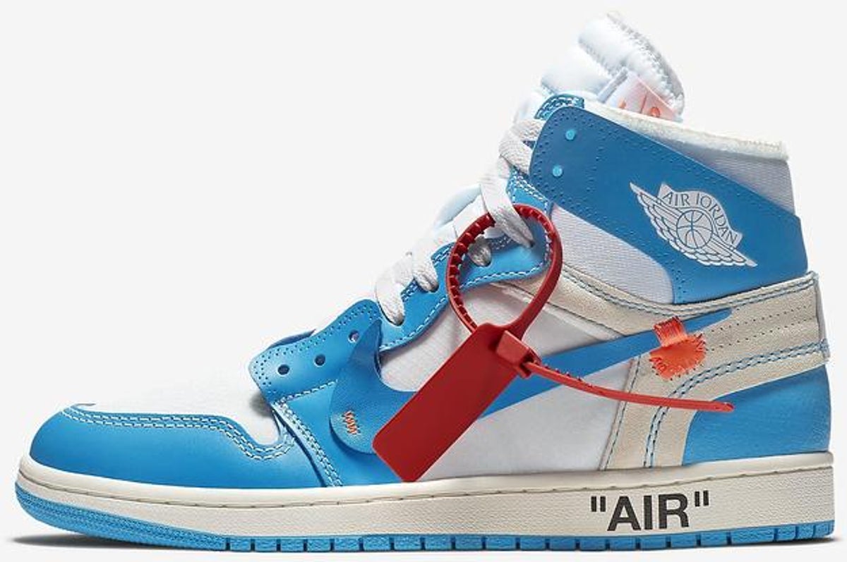 You feelin' this Off-White x Air Jordan 1 “Cloudy Sky” custom signed by @ virgilabloh? (via @danielcordas)