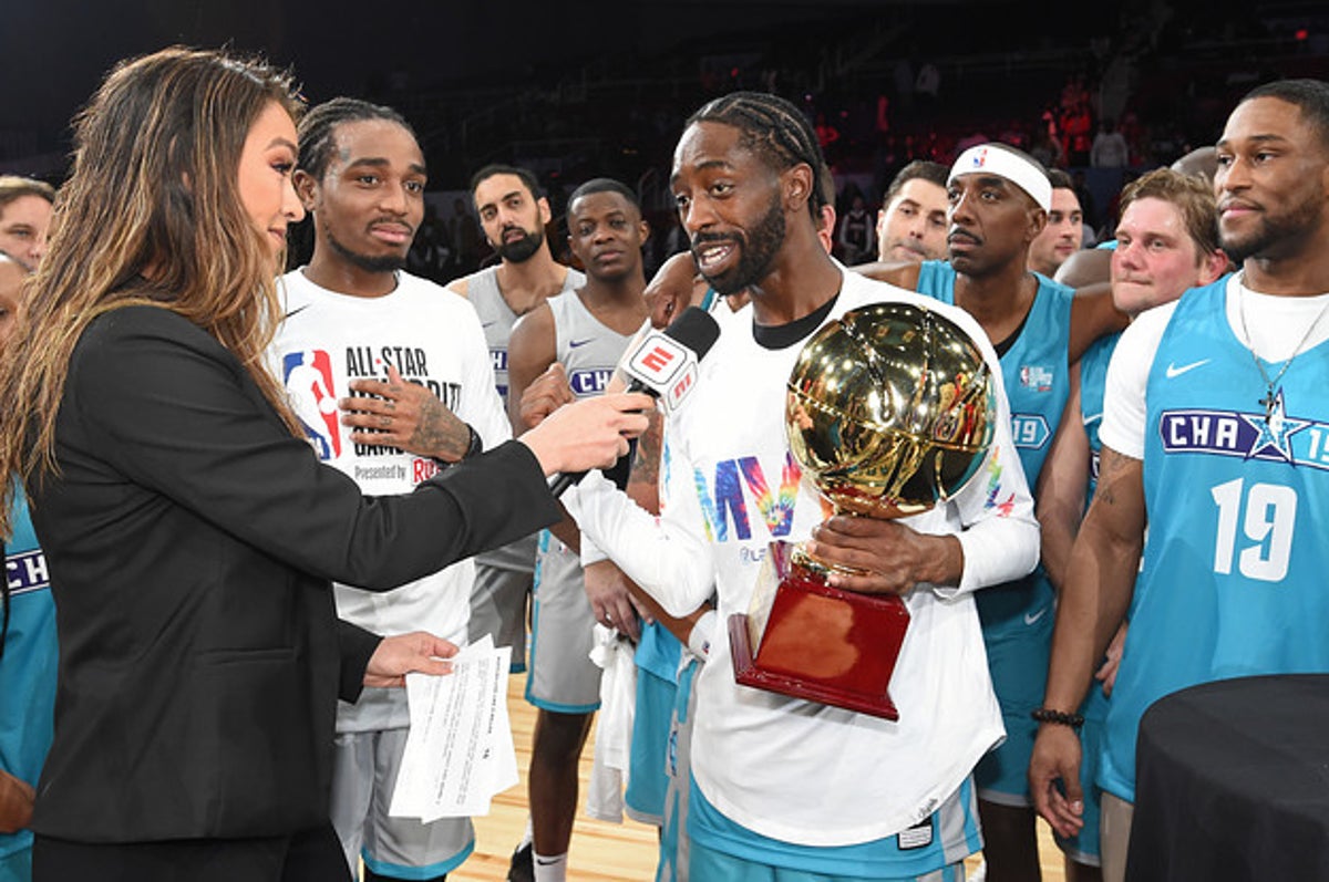 Bad Bunny plays in the 2019 NBA All-Star Celebrity Game at Bojangles  News Photo - Getty Images