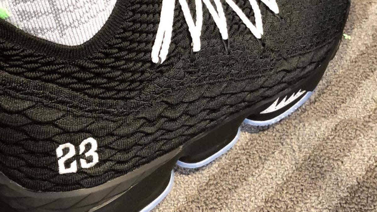 Paying tribute to Michael Jordan, LeBron James debuts a Nike LeBron 15 inspired by the white-laced Air Jordan 5 'Black Metallic' PE worn by Jordan in 1990.