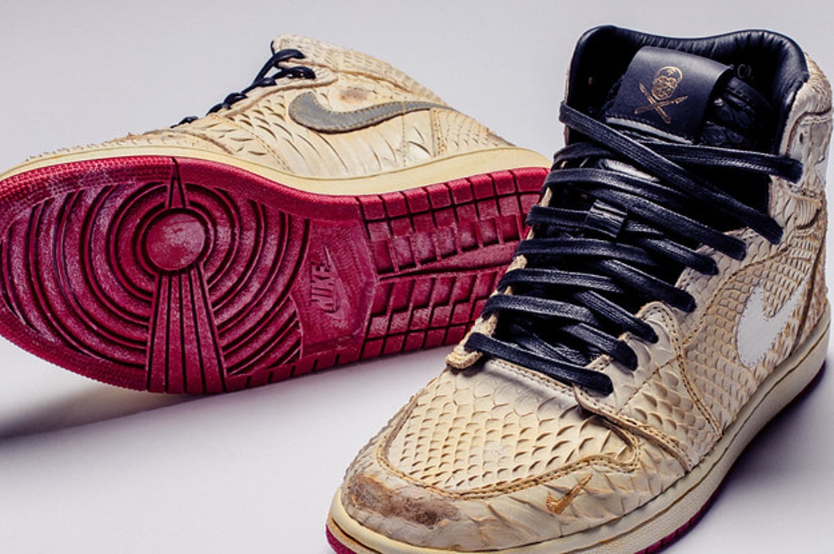 Shoe Surgeon 'Lux' Menta Air Jordan 1 Custom: Release Info – Footwear News