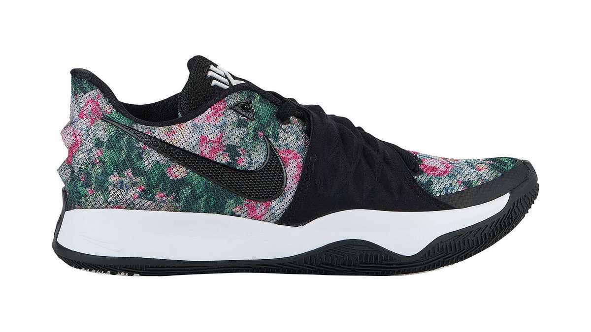 Kyrie 2025 low flowers