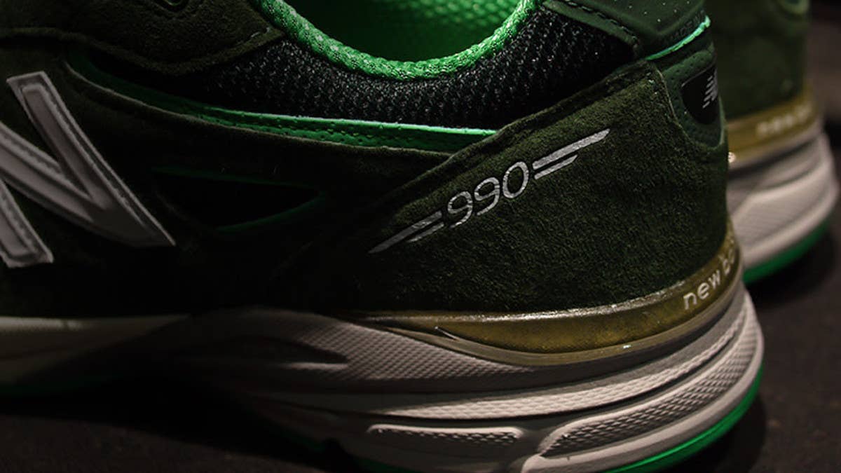 The release date and details for the Mita Sneakers x New Balance 990 v4 'Bouncing Frog' collaboration inspired by the Boston Common Frog Park. Find more details on the Made in USA shoes here.