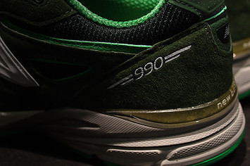 Mita Sneakers x New Balance 990v4 'Bouncing Frog' (Back)
