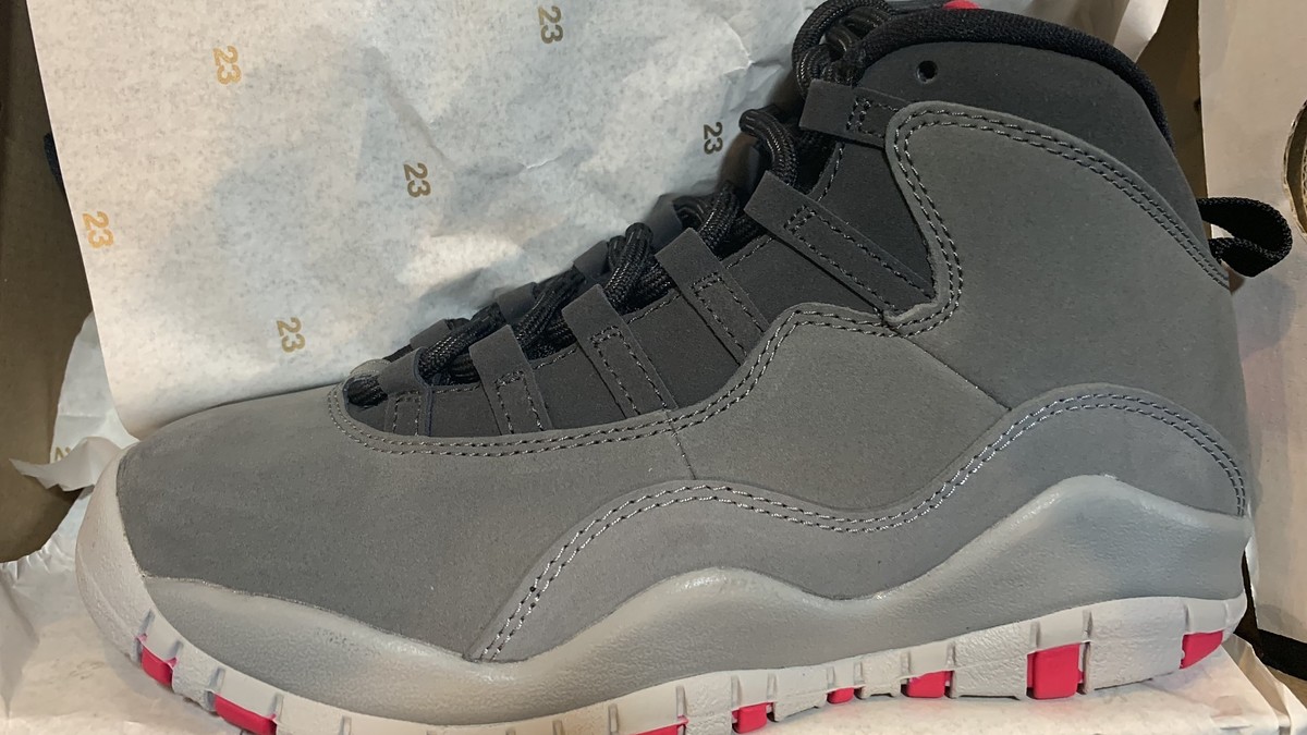 Jordan 10 hot sale gray and pink