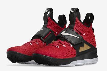 Nike LeBron 15 'Diamond Turf Red' (Pair)