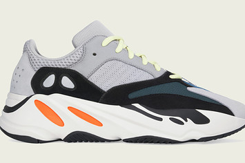 Adidas Yeezy Boost 700 'Wave Runner' B75571 (Lateral)