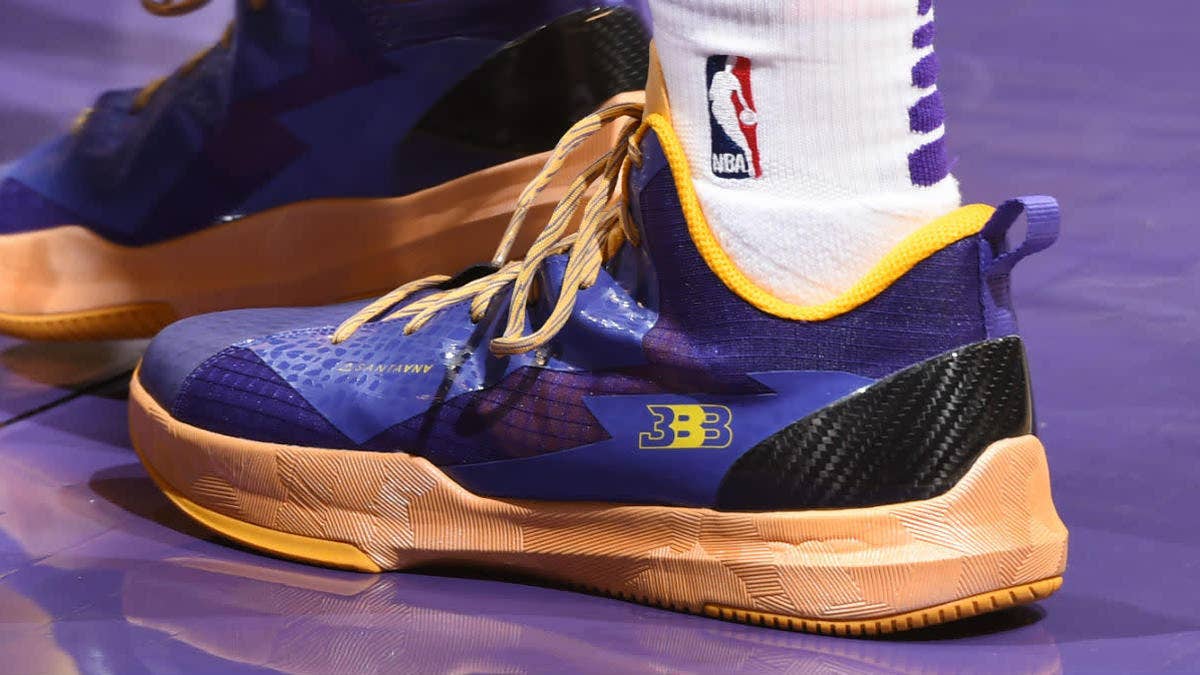 Lonzo Ball wears a Lakers-inspired purple and gold ZO2s against the Spurs.
