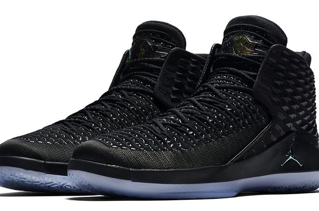 jordan 32s white and black