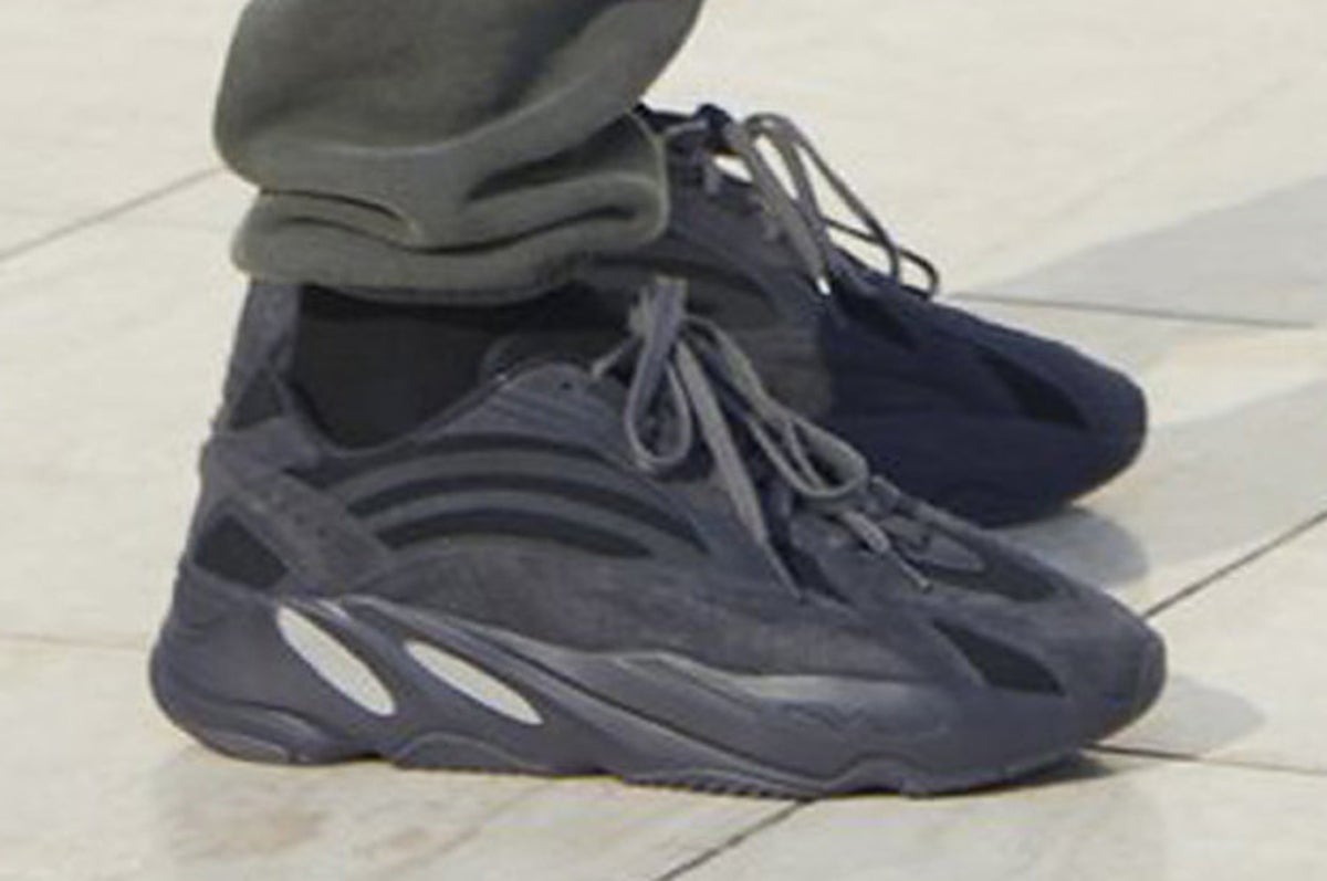 yeezy 700 moon