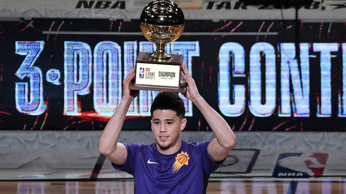 Devin Booker wins the 2018 Three-Point Contest in Undefeated x Nike Zoom Kobe 1 Protro.